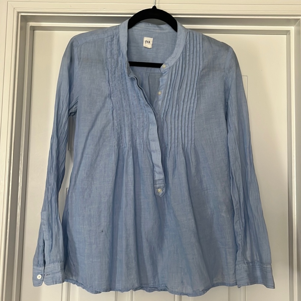 Gap button front pintuck blouse